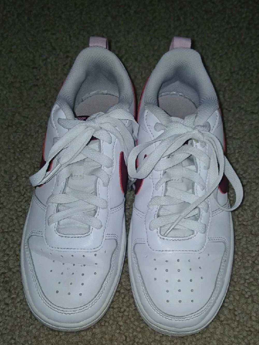 Nike White Low-Top Sneakers with Burgundy Swoosh